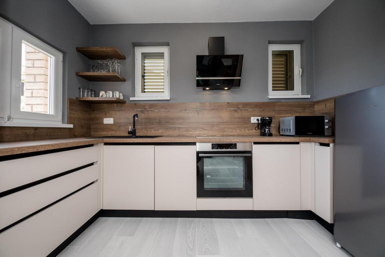 Apartments Vesela Banjol الغرفة الصورة